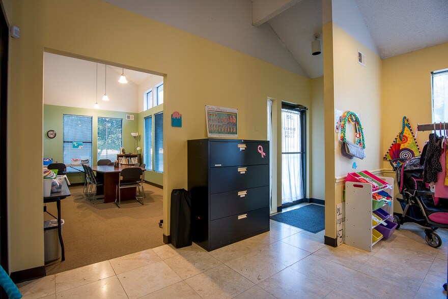 More Photos Of 1305 Milstead Ave NE, Conyers Medical For Sale