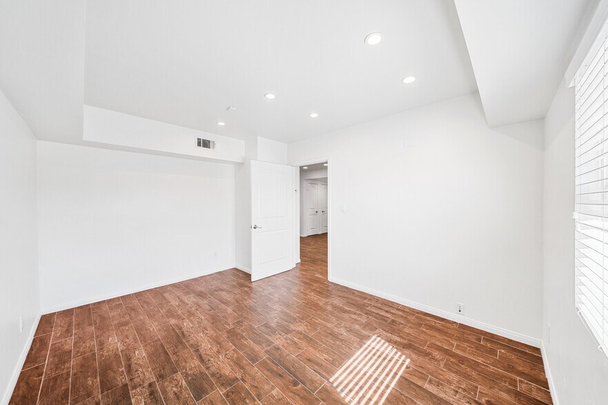 More Photos Of 6315 Pedley Rd, Riverside Land For Sale