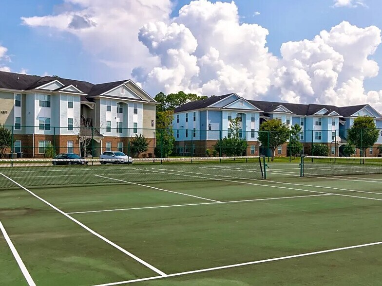 More Photos Of 1300 Independence Place Dr, Hinesville Apartments For Sale