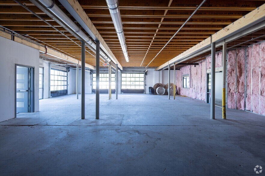 More Photos Of 125 E State St, Cherry Valley Restaurant For Lease