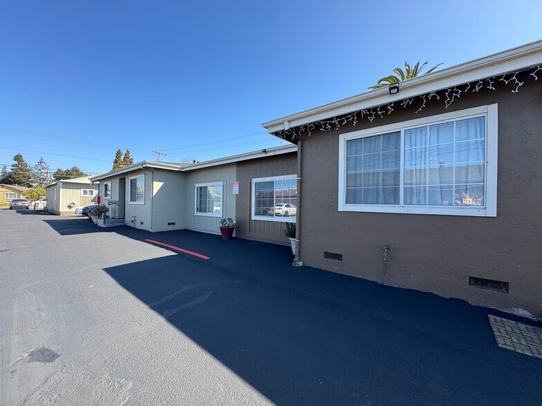 More Photos Of 19465 Meekland Ave, Cherryland Apartments For Sale