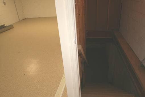 More Photos Of 34 Baxter Ave, Stamford Warehouse For Sale