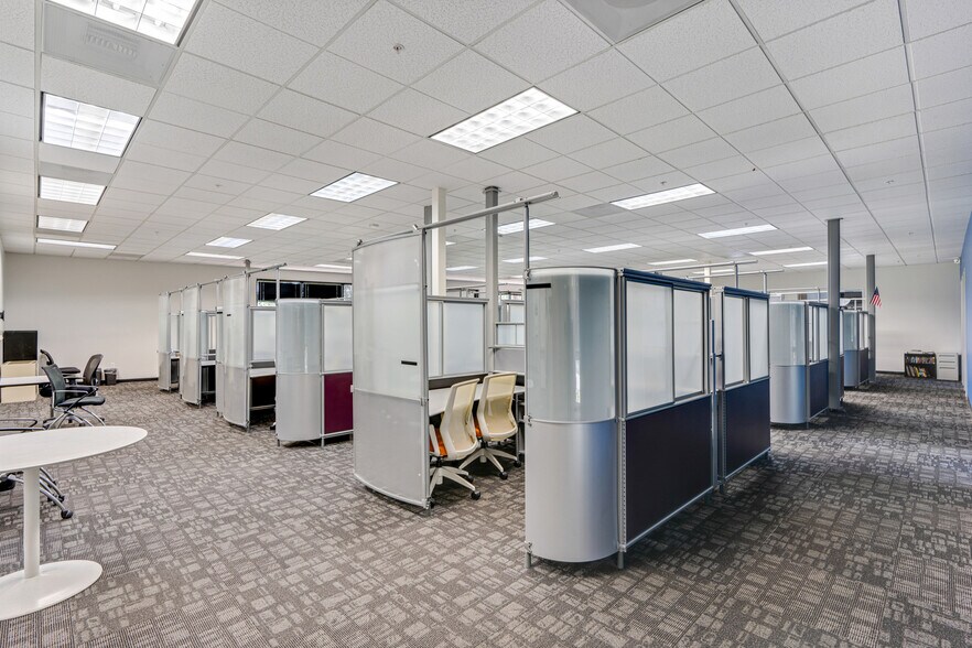 More Photos Of 980 University Ave, Los Gatos Flex For Sale