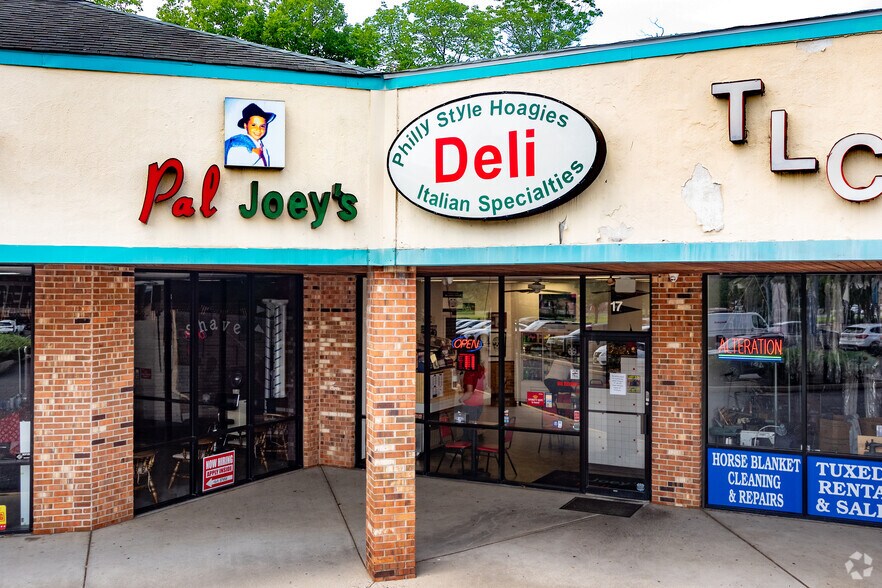 More Photos Of 660 Woodbury Glassboro Rd, Sewell Unknown For Lease