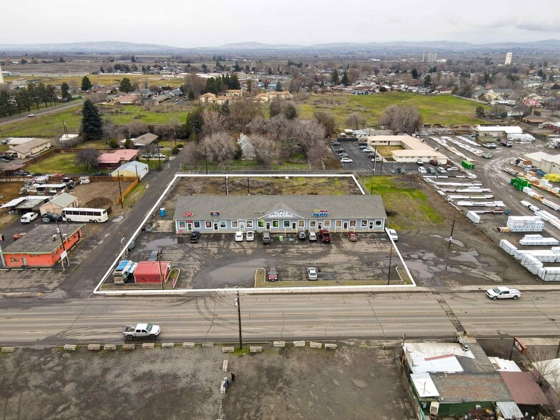 More Photos Of 841 W 1st Ave, Toppenish Freestanding For Sale