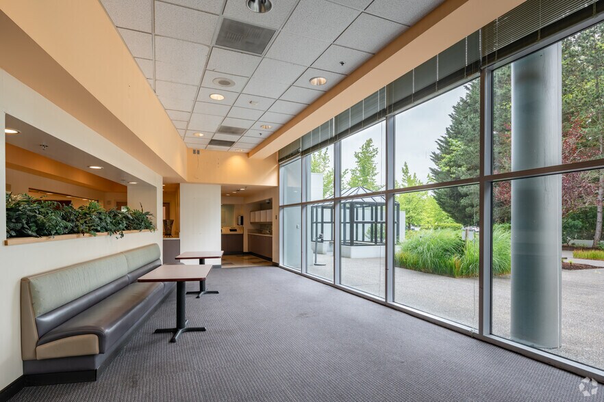 More Photos Of 1601 Lind Ave SW, Renton Office For Sale