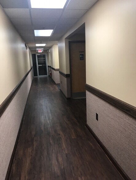 More Photos Of 1130 McBride Ave, Woodland Park Office For Lease