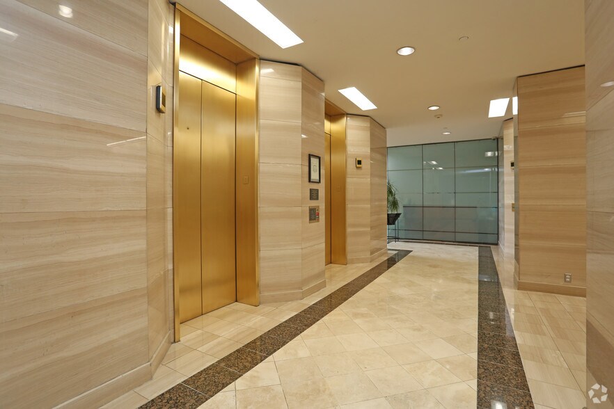 More Photos Of 1225 N Loop Fwy W, Houston Office For Lease