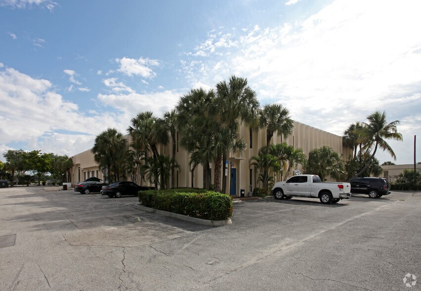 Primary Photo Of 2651 NW 55th Ct, Fort Lauderdale Warehouse For Lease