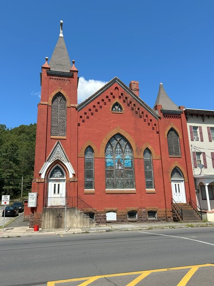 More Photos Of 19 N 4th St, Mahanoy City Religious Facility For Sale