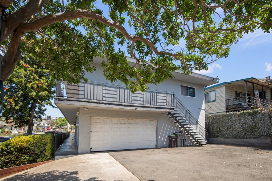 More Photos Of 2244 12th Ave, Oakland Apartments For Sale