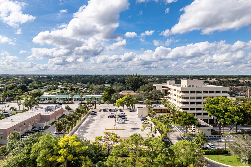 More Photos Of 4440 PGA Blvd, Palm Beach Gardens Office For Lease