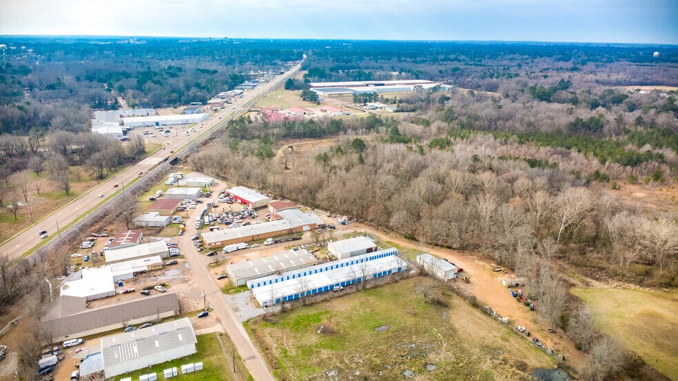 More Photos Of 5849 N Commerce Plz, Jackson Self Storage For Sale