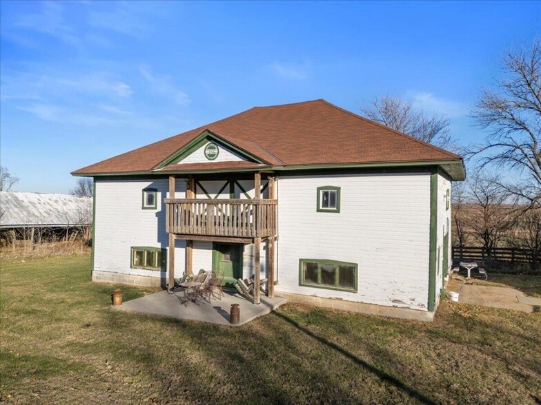 More Photos Of 21551 270th St, Mc Clelland Office For Sale