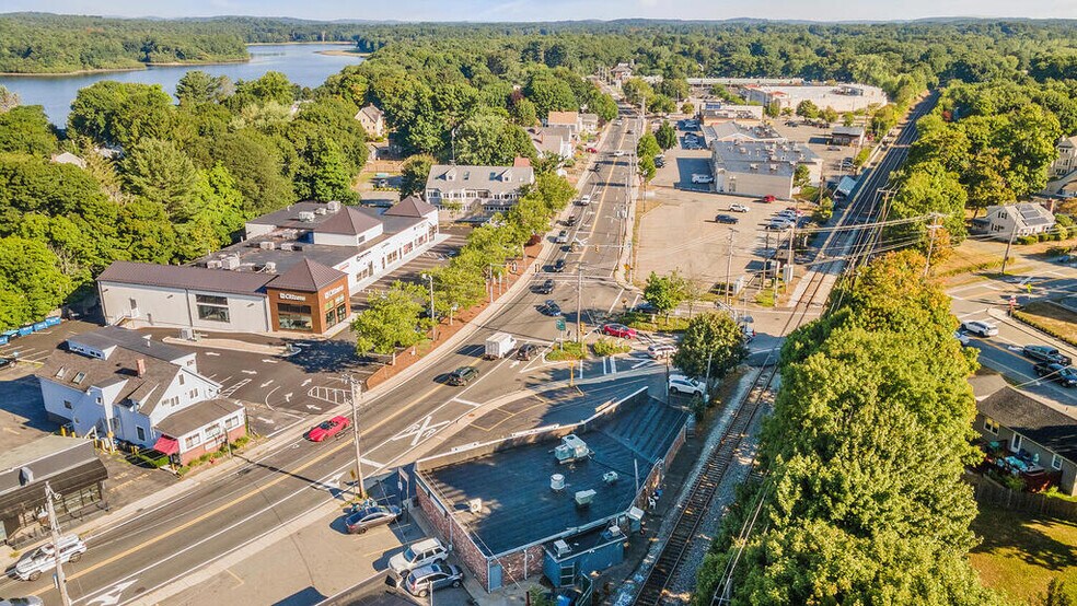 More Photos Of 139 Dodge St, Beverly Storefront For Sale