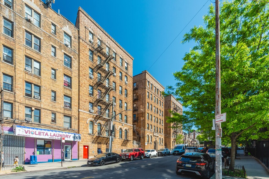 More Photos Of 2300 Sedgwick Ave, Bronx Apartments For Sale