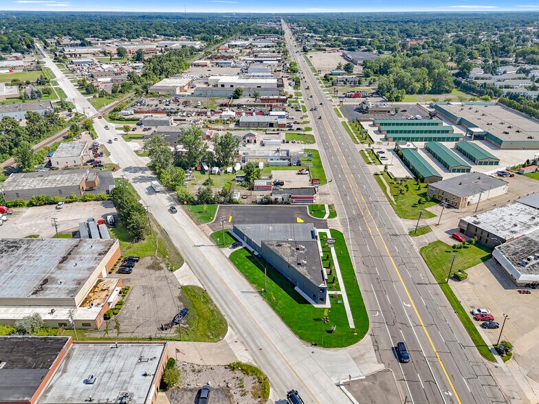 More Photos Of 34001 Groesbeck Hwy, Clinton Township Freestanding For Sale