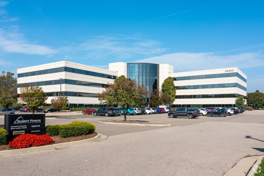 More Photos Of 39500 High Pointe Blvd, Novi Office For Lease