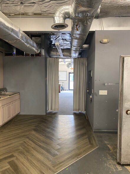 More Photos Of 1275 Bloomfield Ave, Fairfield Warehouse For Lease