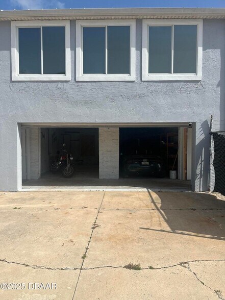 More Photos Of 468 Ridgewood Ave, Daytona Beach Light Distribution For Sale