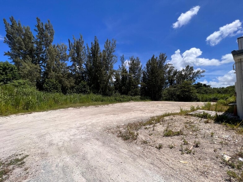 More Photos Of 29055 SW 107th Ave, Homestead Warehouse For Lease