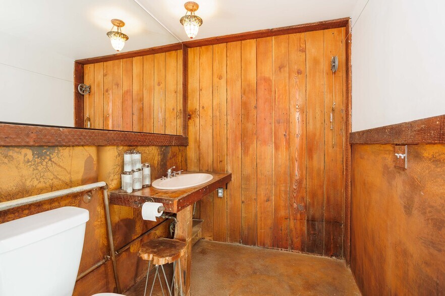 More Photos Of 1804 NE Martin Luther King Jr Blvd, Portland Storefront For Lease