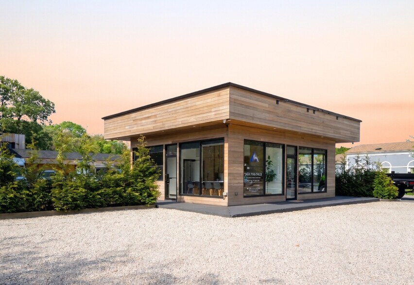 Primary Photo Of 81 Montauk Hwy, Wainscott Storefront Retail Office For Lease