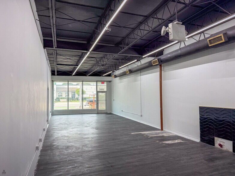 More Photos Of 12001-12009 NW 7th Ave, Miami Freestanding For Lease