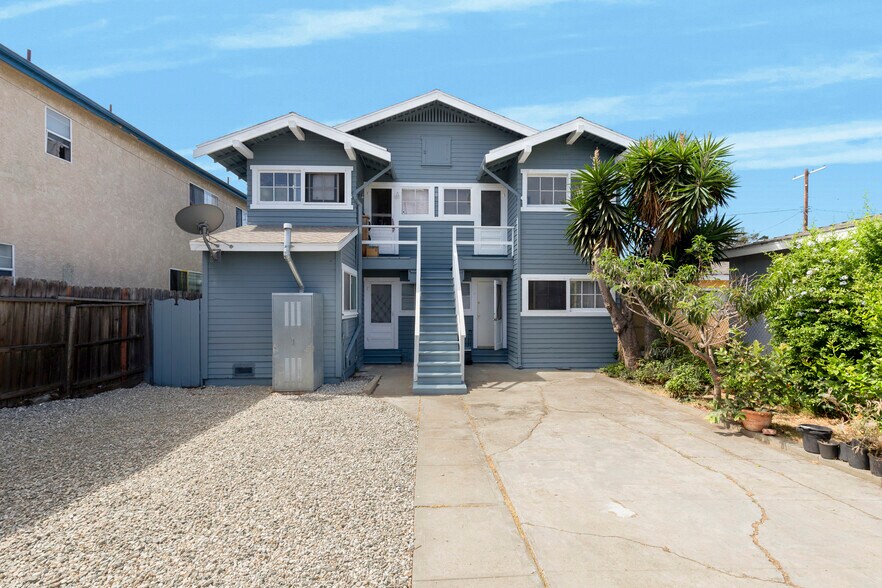 More Photos Of 372 W 11th St, San Pedro Apartments For Sale