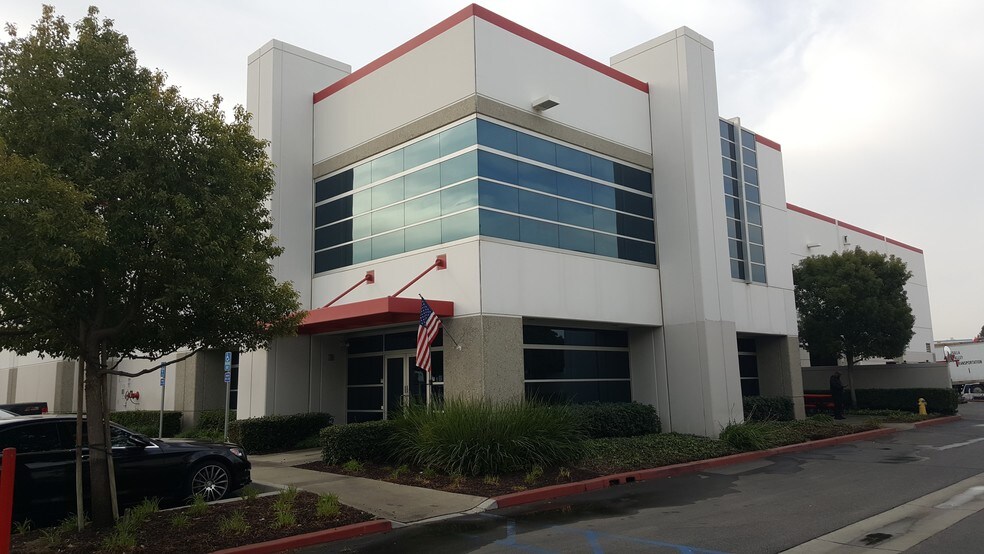 More Photos Of 9190 Hyssop Dr, Rancho Cucamonga Warehouse For Lease