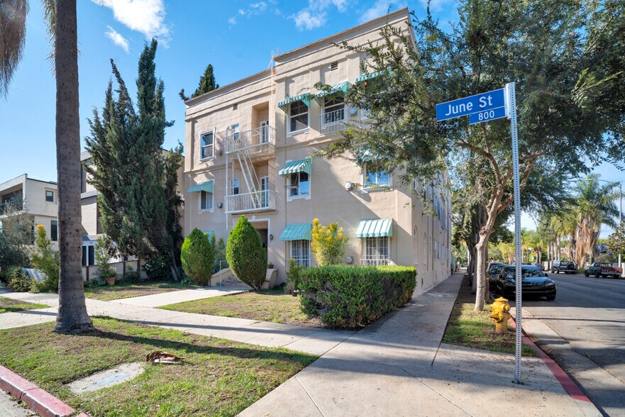 More Photos Of 859 N June St, Los Angeles Apartments For Sale