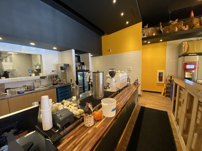 More Photos Of 1359 N Milwaukee Ave, Chicago Restaurant For Sale