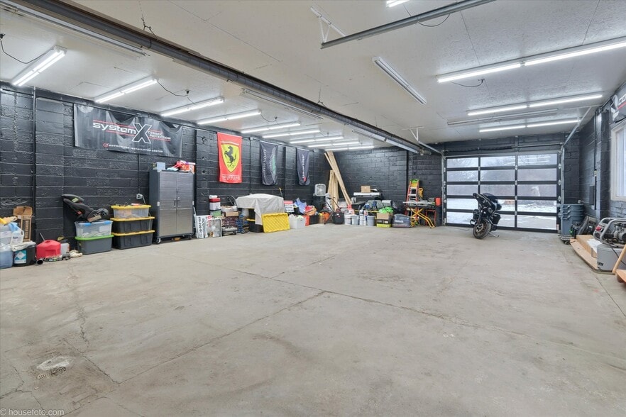 More Photos Of 5482 Miller Rd, Swartz Creek Auto Repair For Sale