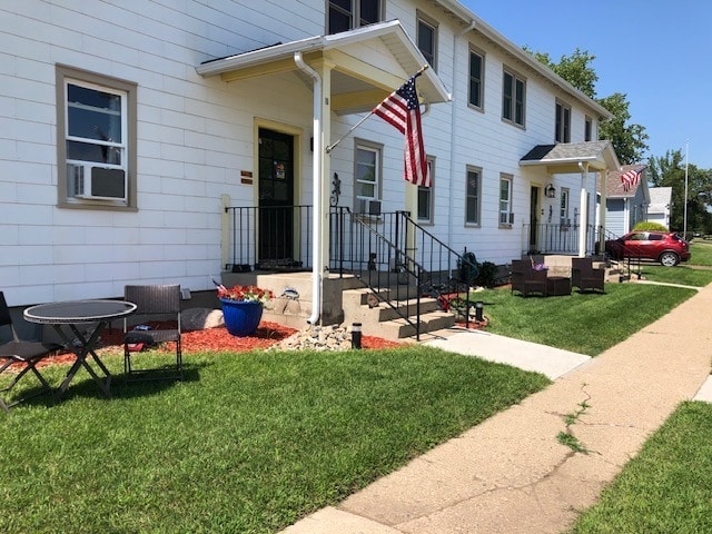 More Photos Of 314 4th St, Riverdale Hotel For Sale