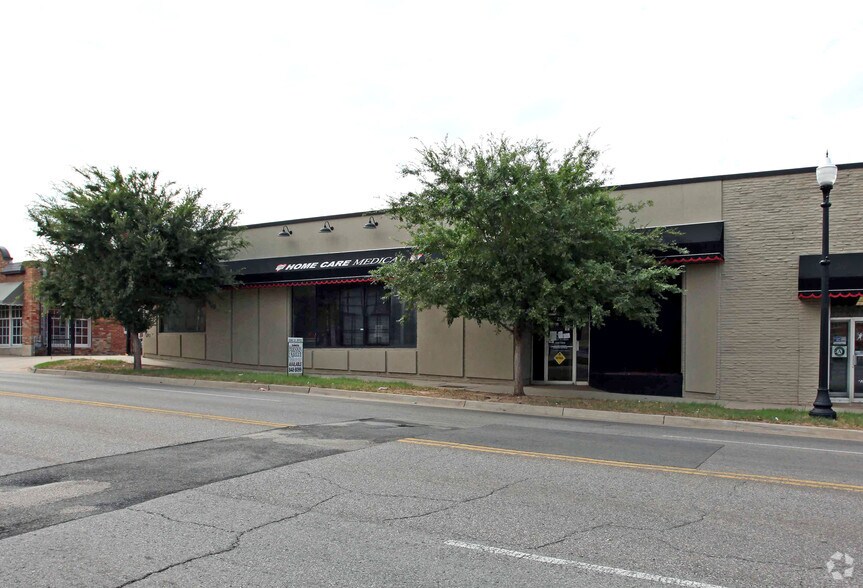 More Photos Of 220-224 NW 10th St, Oklahoma City Office For Lease