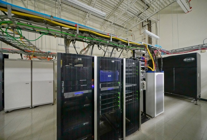 More Photos Of 475 Quality Cir, Huntsville Office For Lease