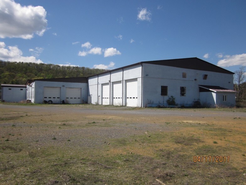 More Photos Of 4307 Valley Rd, Berkeley Springs Truck Terminal For Sale