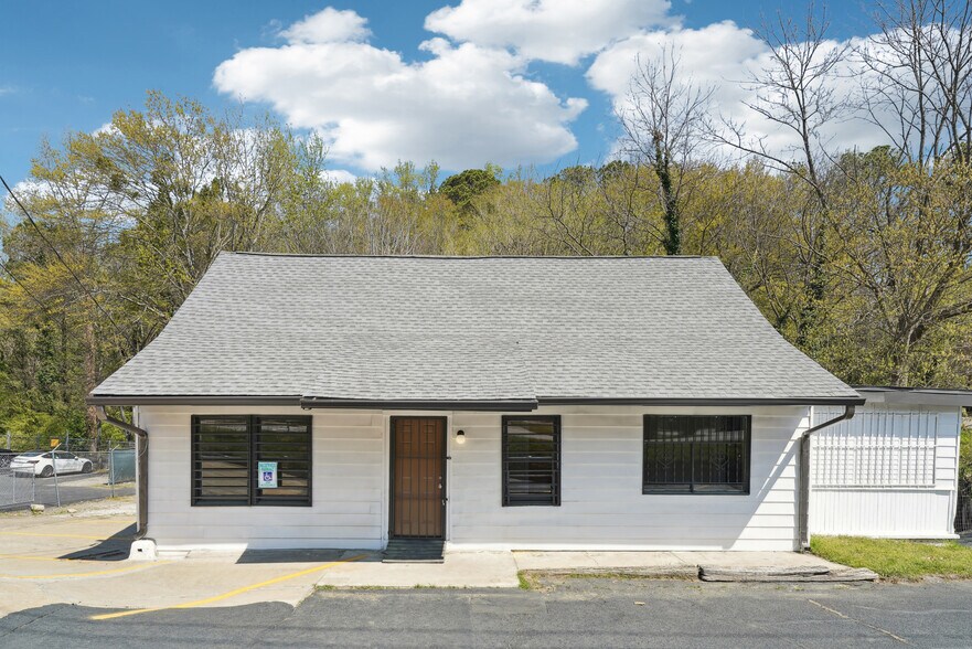Primary Photo Of 401 SW Cleveland Ave, Atlanta Office Residential For Sale