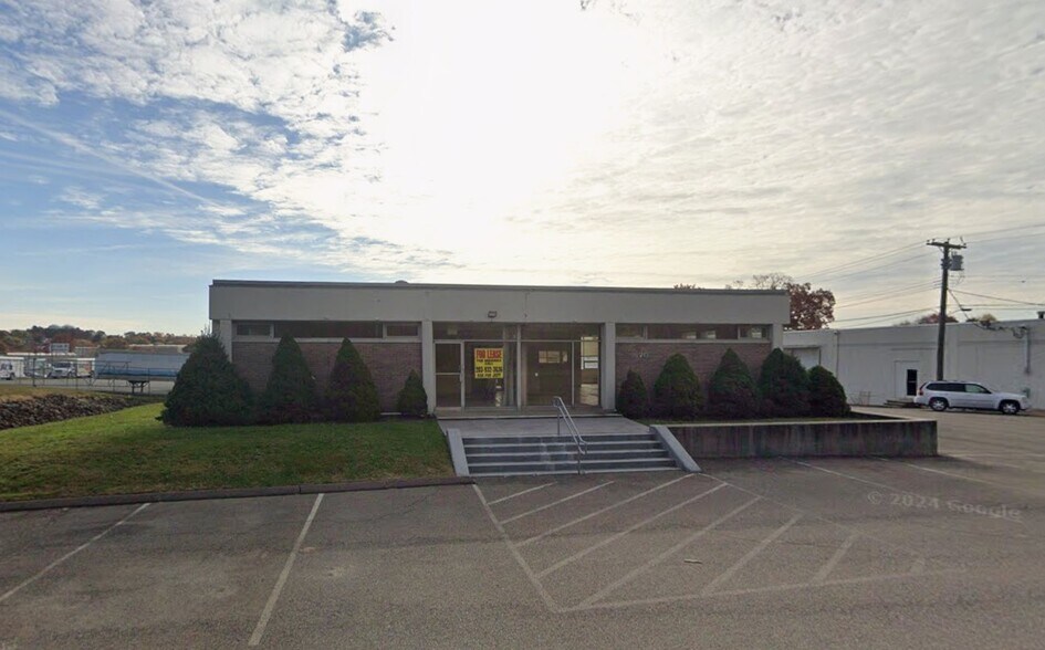 Primary Photo Of 470-474 Frontage Rd, West Haven Office For Lease