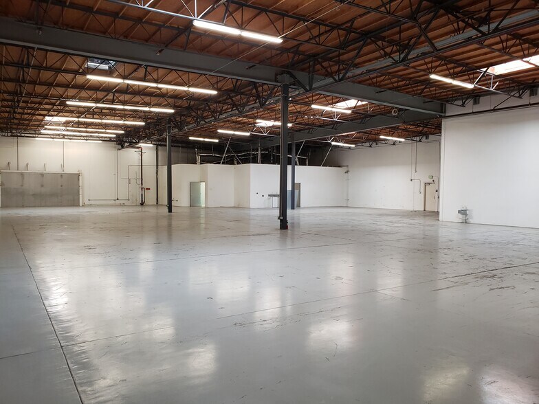 More Photos Of 13905 Ramona Ave, Chino Unknown For Lease