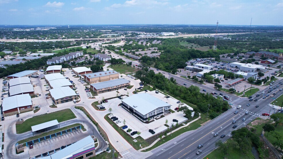 More Photos Of 730 S Bell Blvd, Cedar Park Office For Lease
