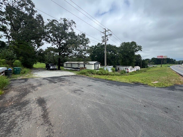 More Photos Of 727 Wilcox Ave, Gaffney Multifamily For Sale