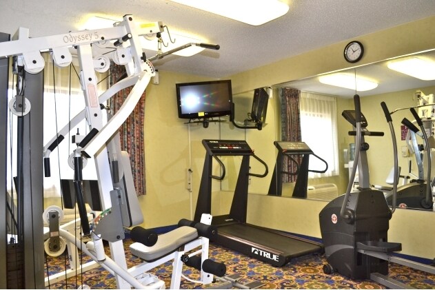 More Photos Of 6460 Dixie Hwy, Bridgeport Hotel For Sale