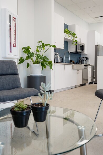 More Photos Of 37 Easton Ave, New Brunswick Coworking Space