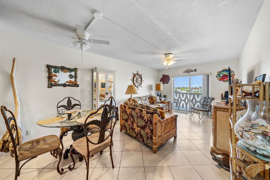 More Photos Of 628 Southwind Cir, North Palm Beach Apartments For Sale