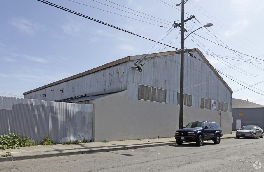 More Photos Of 801 100th Ave, Oakland Warehouse For Sale