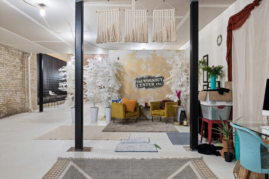 More Photos Of 102 State St N, Waseca Office For Lease