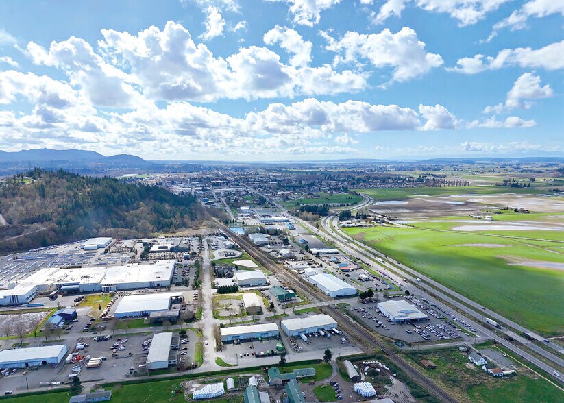 More Photos Of 258 N Hill Blvd, Burlington Auto Repair For Sale