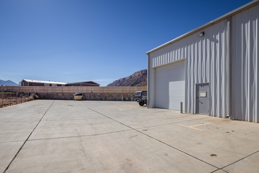 More Photos Of 11850 S Highway 191, Moab Warehouse For Sale