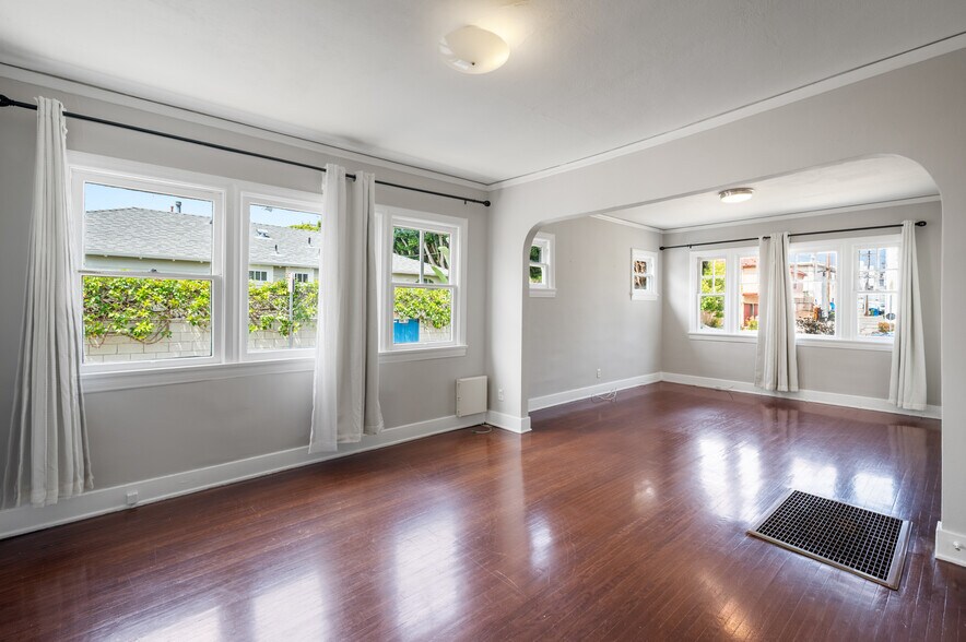 More Photos Of 1620 California Ave, Santa Monica Apartments For Sale